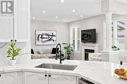 3266 WEATHERFORD ROAD | Mississauga Ontario | Slide Image Thirteen