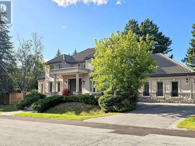 2 THORNLEA COURT Markham Ontario, L3T 2R2 - 6 Bedrooms Home For Sale