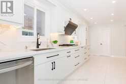 12 CHARNWOOD PLACE | Markham Ontario | Slide Image Twelve