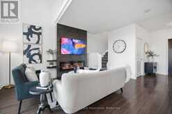 305 - 220 BURNHAMTHORPE ROAD W | Mississauga Ontario | Slide Image Nine
