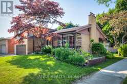 17 EALING DRIVE | Toronto Ontario | Slide Image Thirty-seven