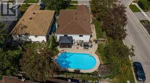 37 HICKLING TRAIL | Barrie Ontario | Slide Image Two