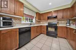 26 PEACHLEAF CRESCENT S | Brampton Ontario | Slide Image Eighteen