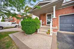 26 PEACHLEAF CRESCENT S | Brampton Ontario | Slide Image Six