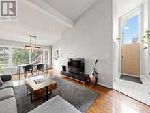 77 BILLINGTON CRESCENT | Toronto Ontario | Slide Image Thirteen
