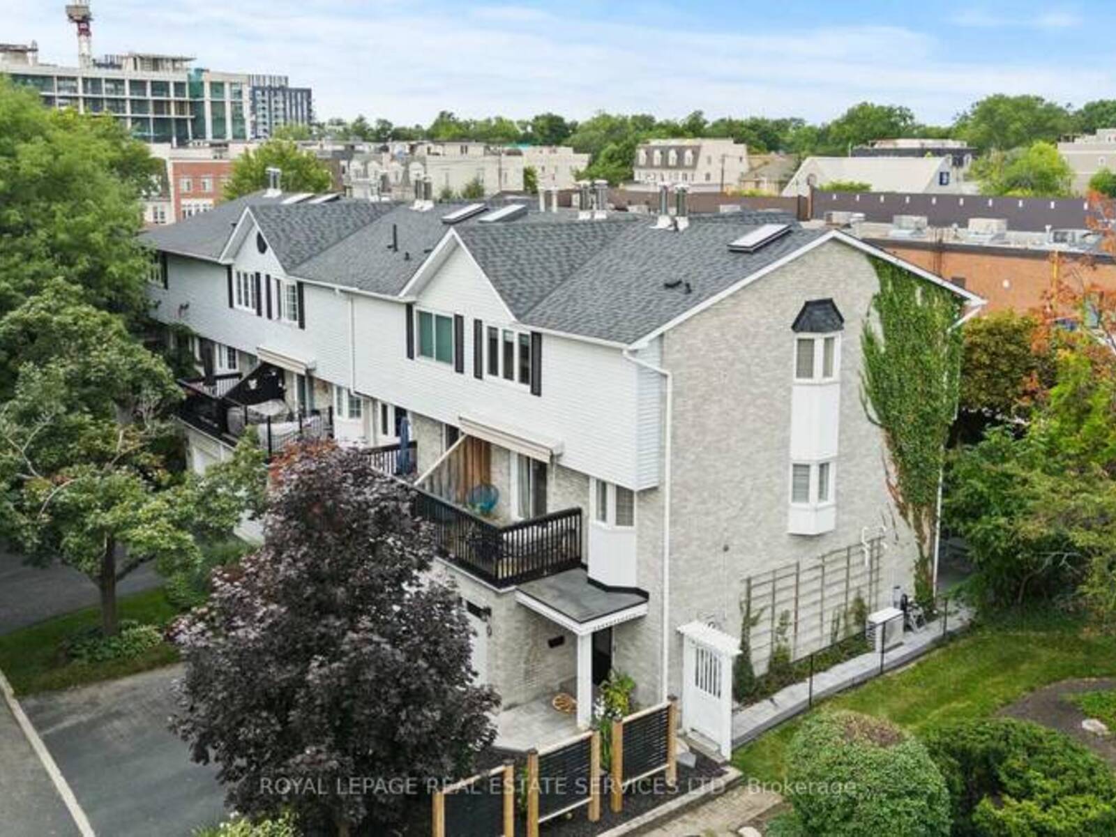 5 - 2303 MARINE DRIVE, Oakville, Ontario L6L 1C2