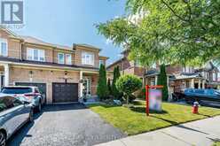 20 AMARANTH CRESCENT | Brampton Ontario | Slide Image Two
