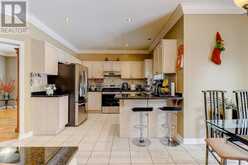 806 WHITE CLOVER WAY | Mississauga Ontario | Slide Image Thirteen