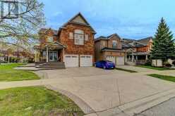 806 WHITE CLOVER WAY | Mississauga Ontario | Slide Image Two