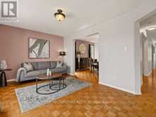 29 BLUE LACE CRESCENT | Kitchener Ontario | Slide Image Eight