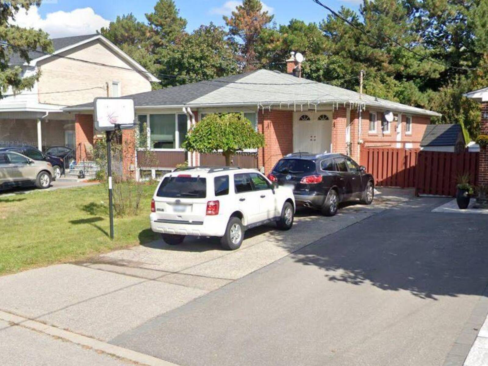 92 BALTRAY CRESCENT, Toronto, Ontario M3A 2H4