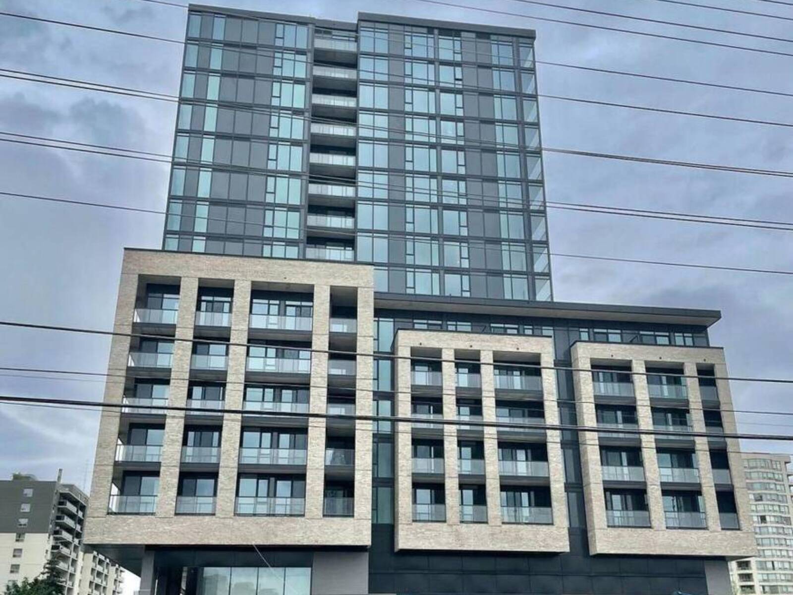 302 - 86 DUNDAS STREET E, Mississauga, Ontario L5A 0B1