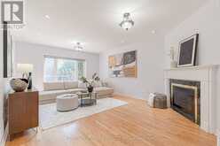 42 BOXWOOD CRESCENT | Markham Ontario | Slide Image Seven