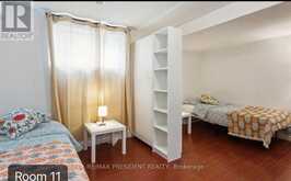 3 HERZBERG GARDENS | Toronto Ontario | Slide Image Twenty