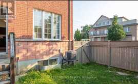 3 HERZBERG GARDENS | Toronto Ontario | Slide Image Twenty-three