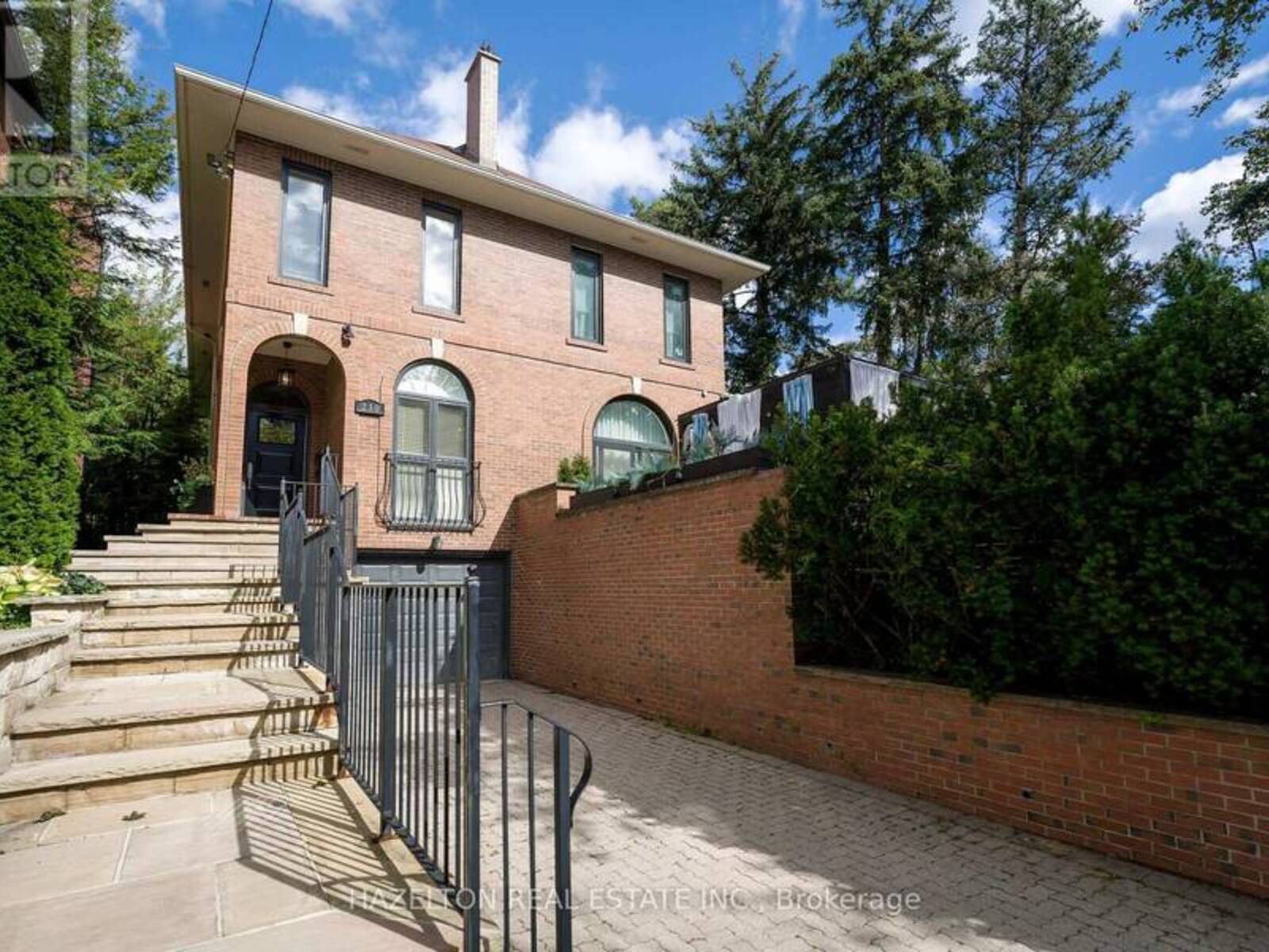 230 GLEN ROAD, Toronto, Ontario M4W 2X3
