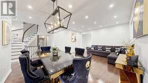91 DAVID WILLSON TRAIL | East Gwillimbury Ontario | Slide Image Twelve
