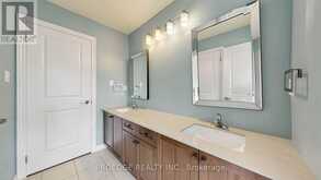 91 DAVID WILLSON TRAIL | East Gwillimbury Ontario | Slide Image Thirty-eight