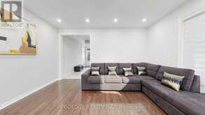 91 DAVID WILLSON TRAIL | East Gwillimbury Ontario | Slide Image Eight