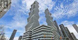 1512 - 3883 QUARTZ ROAD S | Mississauga Ontario | Slide Image One