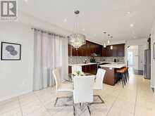 664 MCGREGOR FARM TRAIL | Newmarket Ontario | Slide Image Fifteen