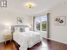 664 MCGREGOR FARM TRAIL | Newmarket Ontario | Slide Image Thirty-eight