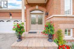 3057 PORTREE CRESCENT | Oakville Ontario | Slide Image Three