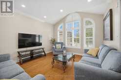3057 PORTREE CRESCENT | Oakville Ontario | Slide Image Eight