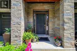52 SONOMA VALLEY CRESCENT | Hamilton Ontario | Slide Image Three
