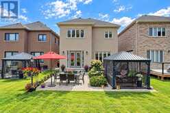 13 COTTONWOOD HOLLOW COURT | Aurora Ontario | Slide Image Four