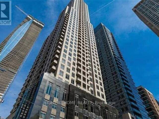 1810 - 35 BALMUTO STREET Toronto Ontario, M4Y 5W4 - 2 Bedrooms Condo For Sale
