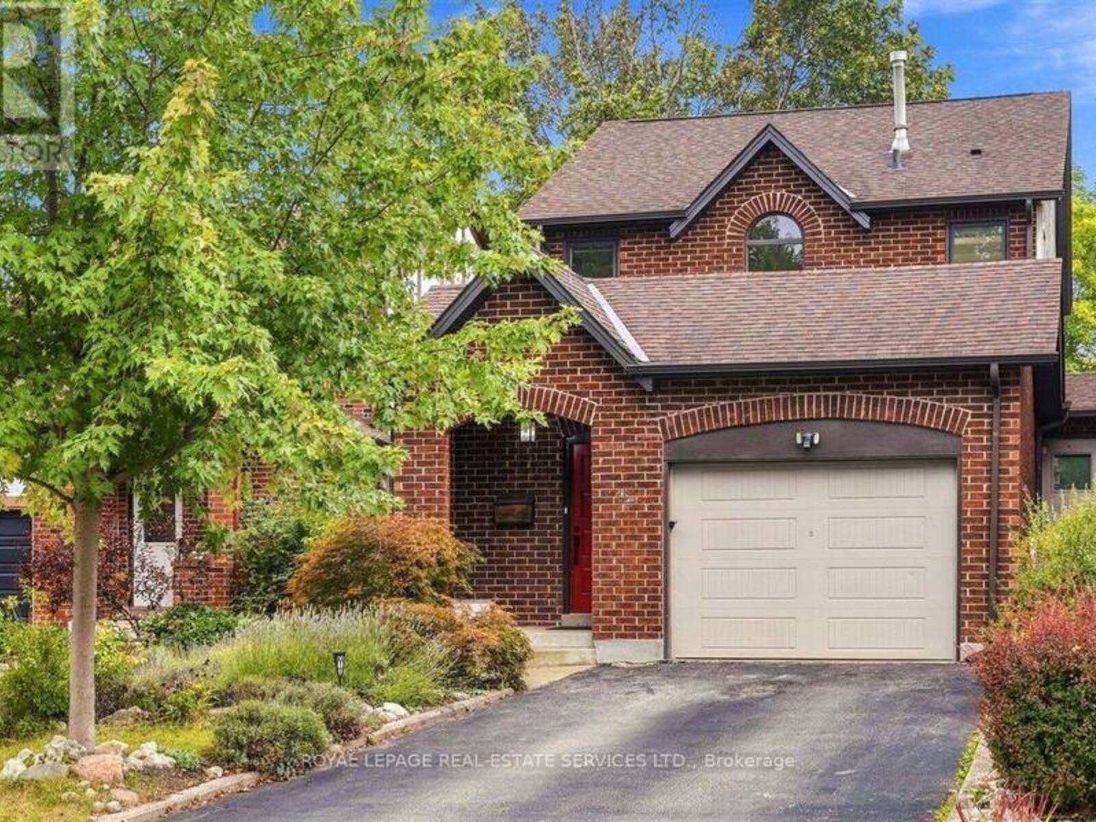2182 MARGOT STREET, Oakville, Ontario L6H 3M1