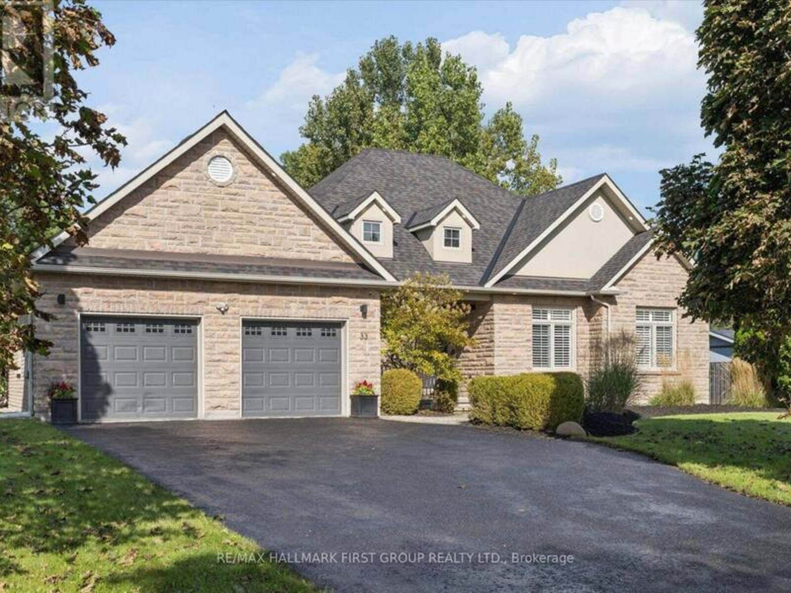 33 DEERFIELD DRIVE, Cobourg, Ontario K9A 4J9