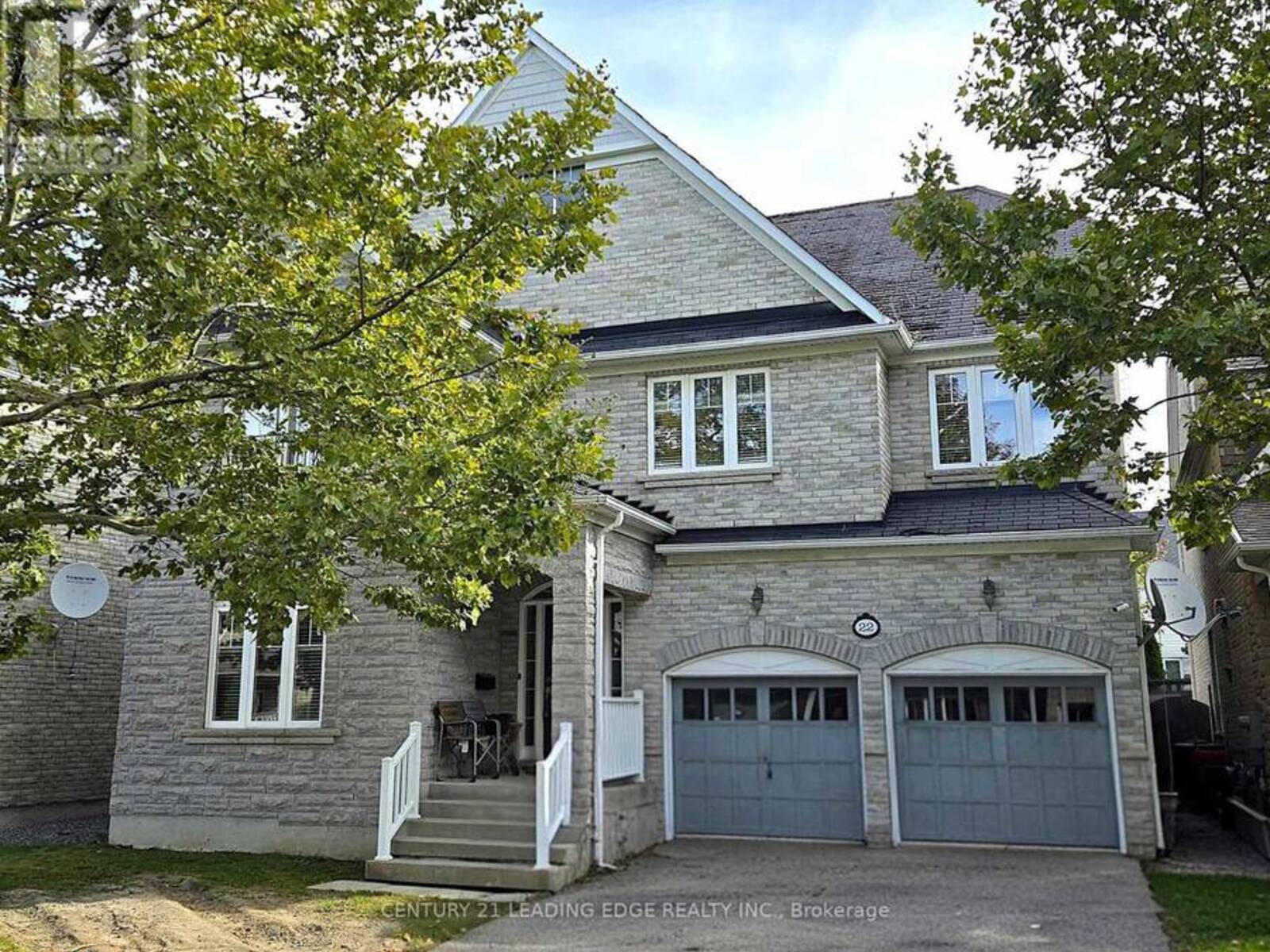 22 WESTGATE AVENUE, Ajax, Ontario L1Z 1R8