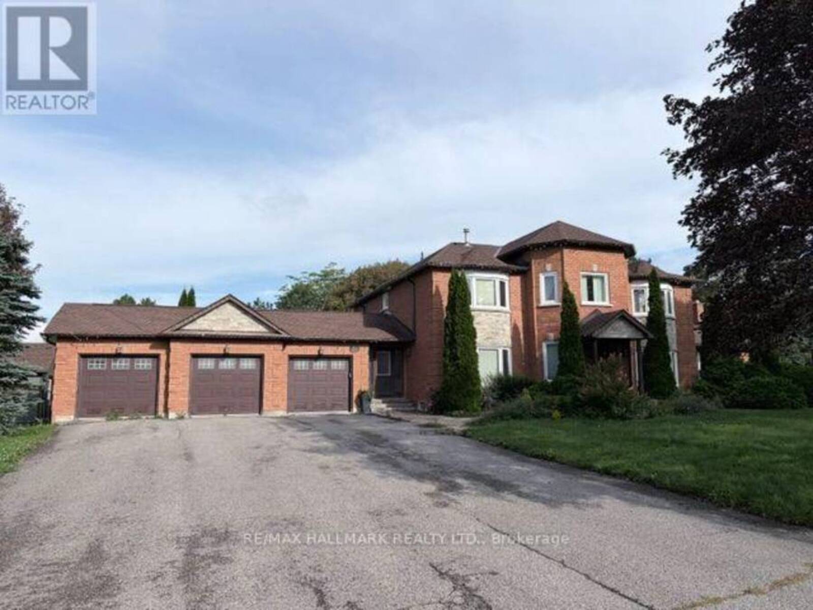 11 SLEEPY HOLLOW LANE, Whitchurch-Stouffville, Ontario L4A 3G7