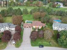 11 SLEEPY HOLLOW LANE | Whitchurch-Stouffville Ontario | Slide Image Three