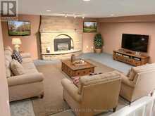 11 SLEEPY HOLLOW LANE | Whitchurch-Stouffville Ontario | Slide Image Twelve