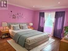 11 SLEEPY HOLLOW LANE | Whitchurch-Stouffville Ontario | Slide Image Nine