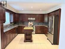 11 SLEEPY HOLLOW LANE | Whitchurch-Stouffville Ontario | Slide Image Thirteen