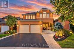499 SILKEN LAUMANN DRIVE | Newmarket Ontario | Slide Image One