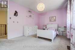 499 SILKEN LAUMANN DRIVE | Newmarket Ontario | Slide Image Twenty-five