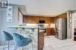 499 SILKEN LAUMANN DRIVE | Newmarket Ontario | Slide Image Fifteen