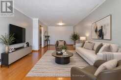 21 DEBBY COURT | Toronto Ontario | Slide Image Two