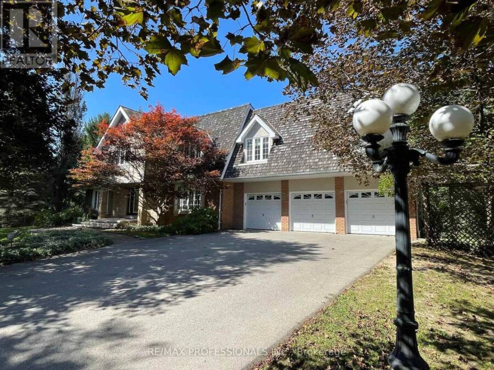 60 KINGSCROSS DRIVE, King, Ontario L7B 1E5
