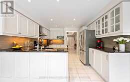 194 CAPRONI DRIVE | Vaughan Ontario | Slide Image Sixteen