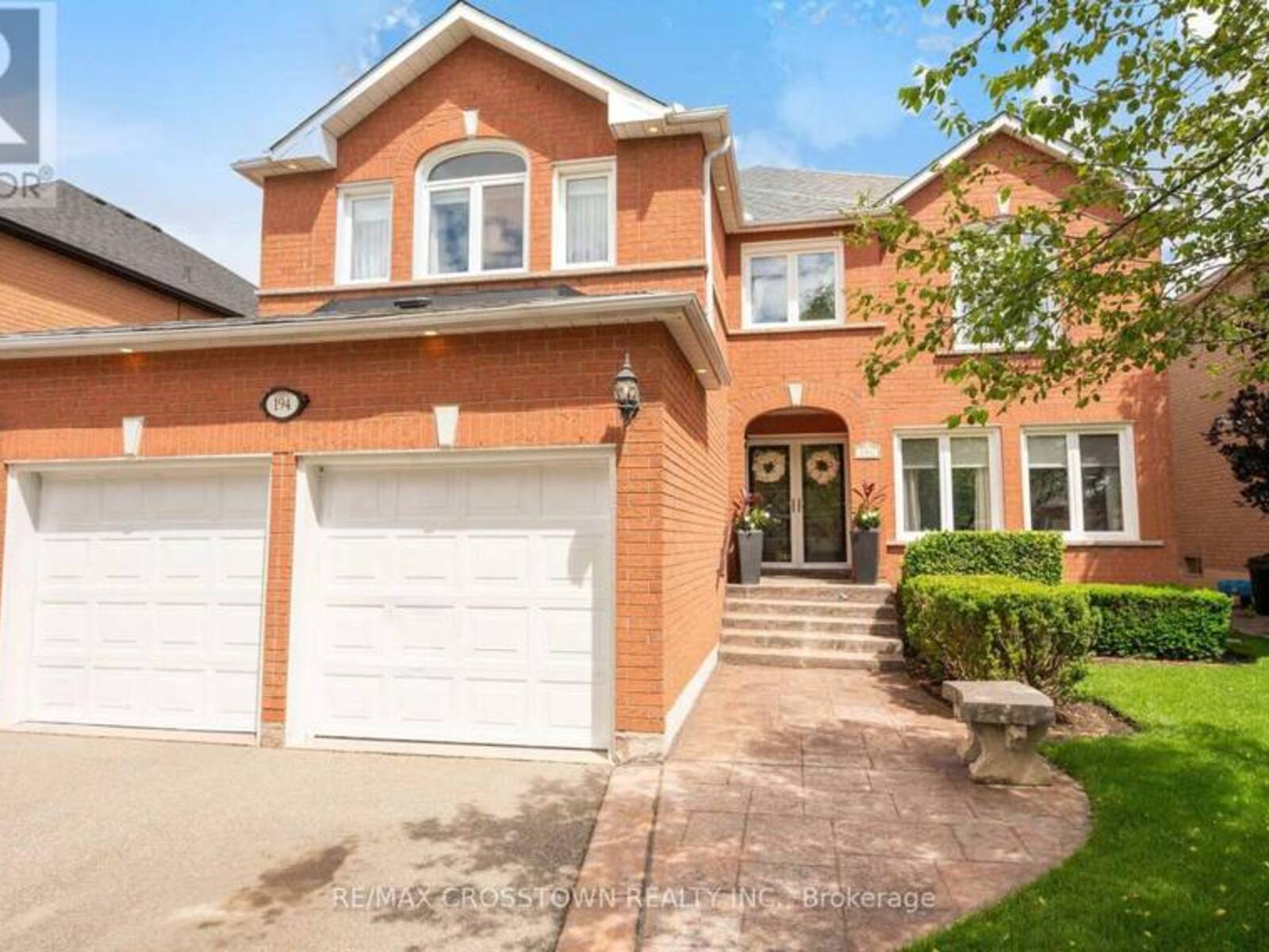 194 CAPRONI DRIVE, Vaughan, Ontario L6A 1X7
