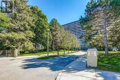 1612 - 8111 YONGE STREET | Markham Ontario | Slide Image One
