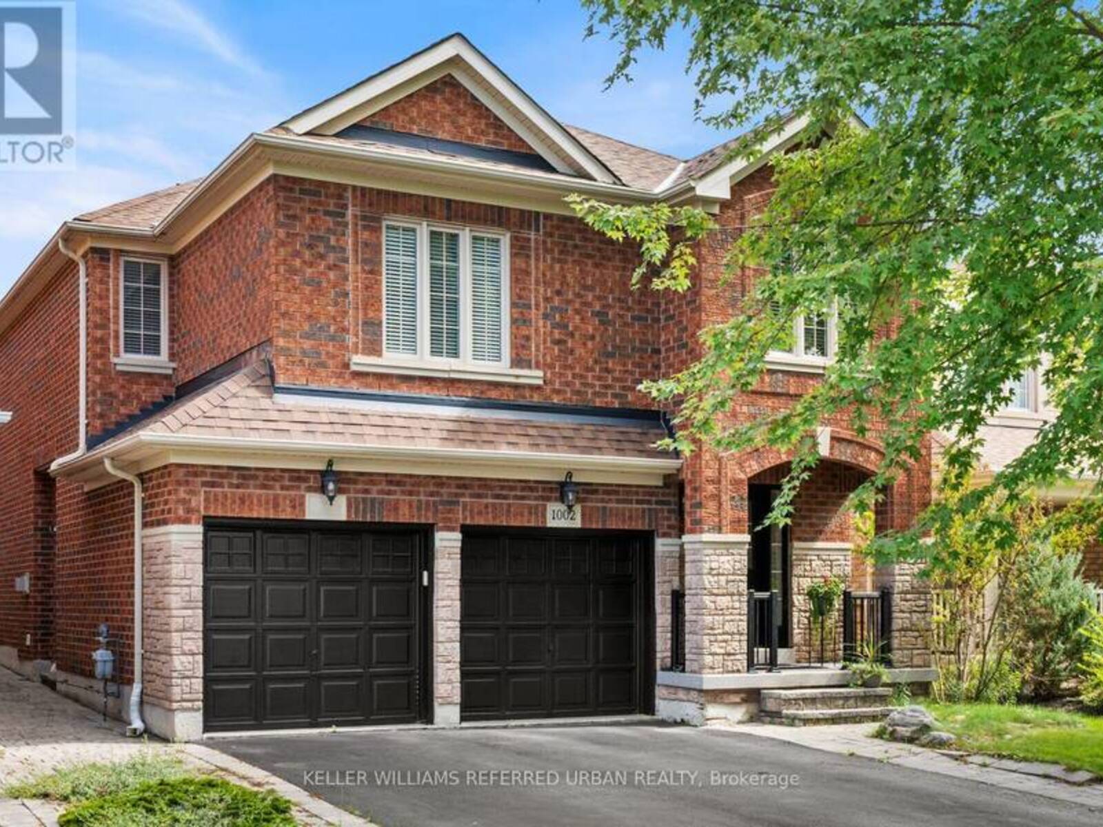 1002 OAKTREE CRESCENT, Newmarket, Ontario L3X 2Z3
