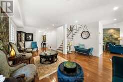1002 OAKTREE CRESCENT | Newmarket Ontario | Slide Image Six