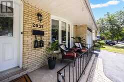 2037 MOUNTAIN GROVE AVENUE | Burlington Ontario | Slide Image Five